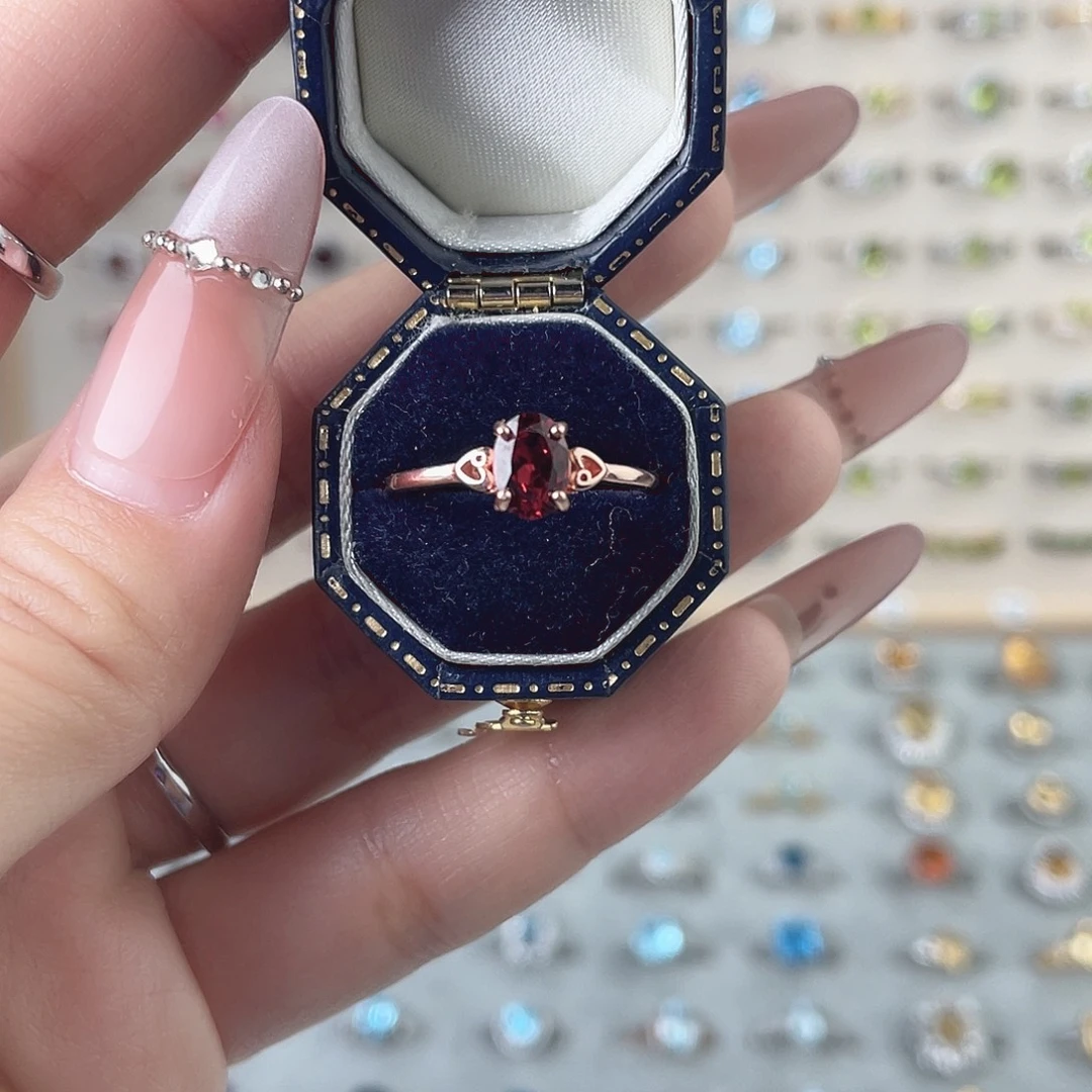 戒指石榴石银S925镶嵌简约款戒指