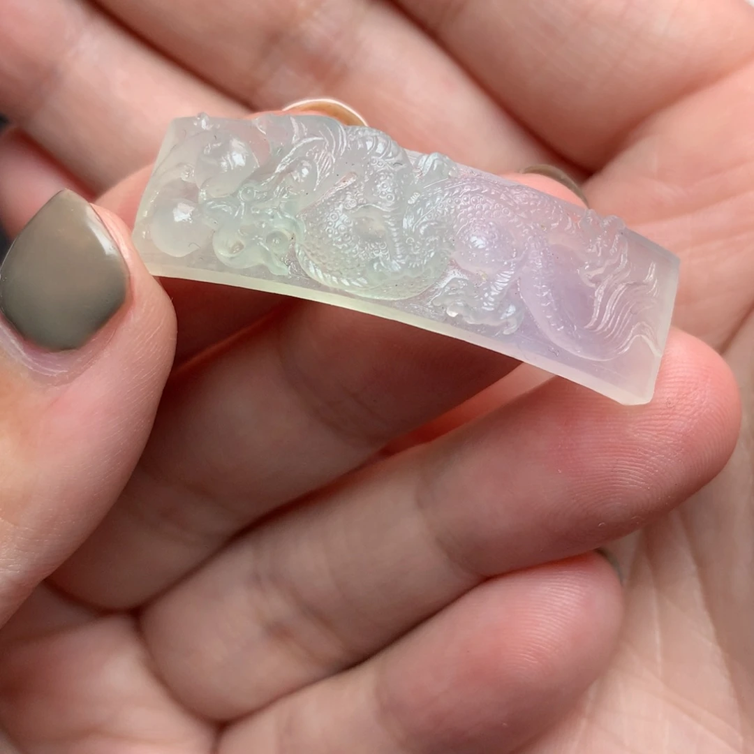 未镶嵌定制翡翠就**了手牌