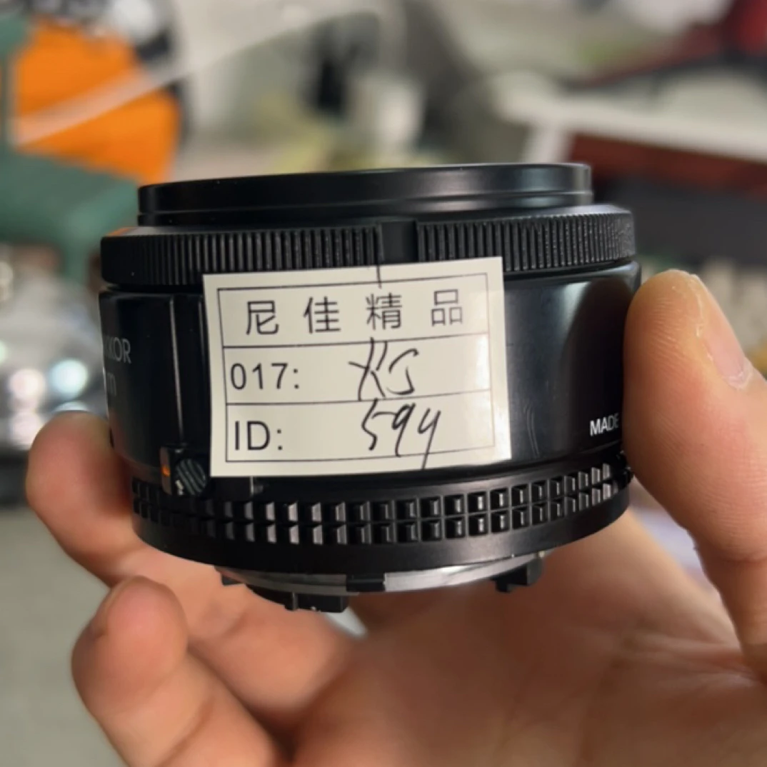 9新 Nikon/尼康 Canon/佳能 - 卡口 二手单反相机/镜头（无配件）