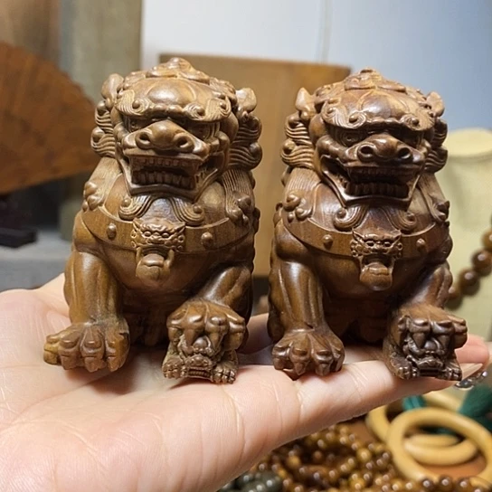 老山檀香貔貅摆件一对