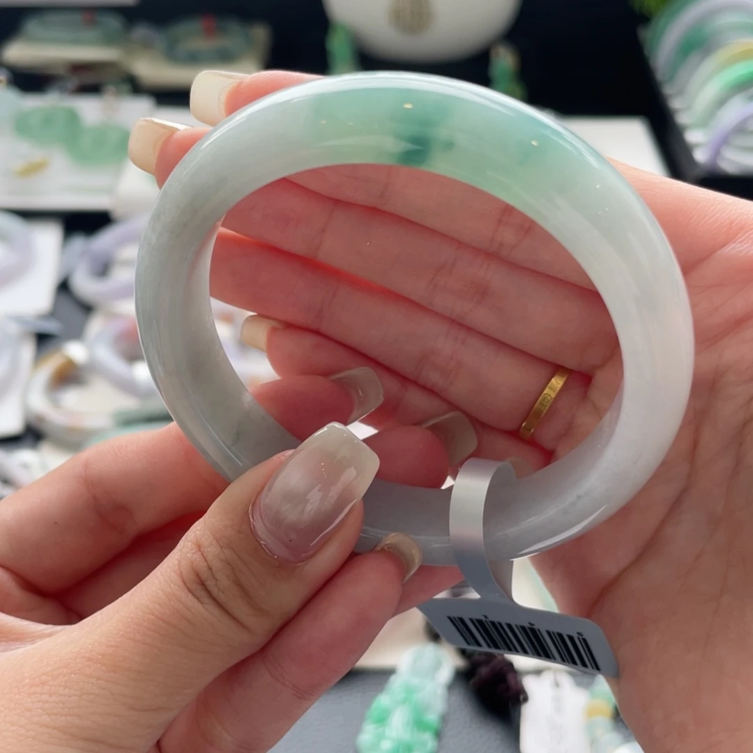 翡翠未镶嵌手镯33号57.8正圈