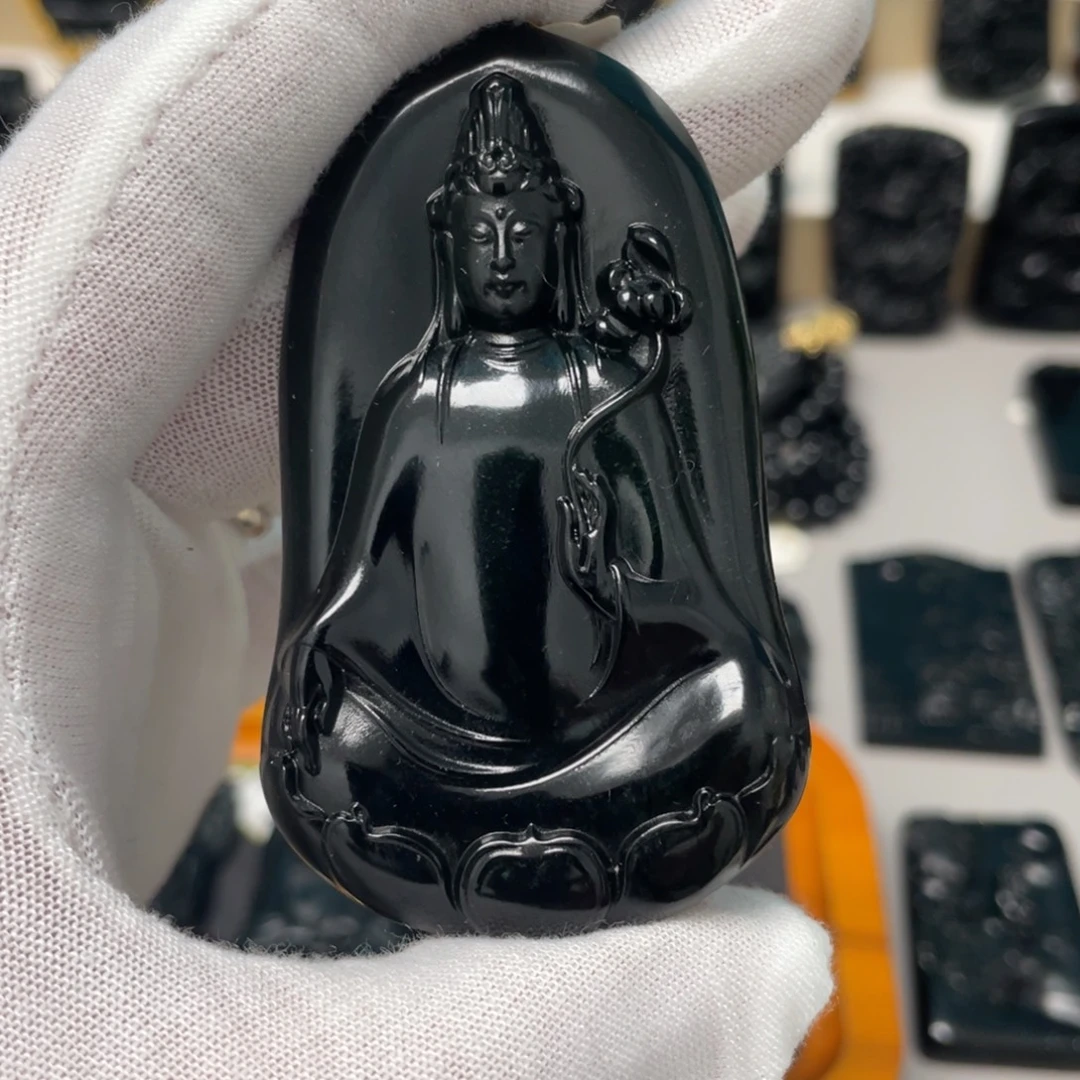 ：***尔蛇纹石玉未镶嵌吊坠