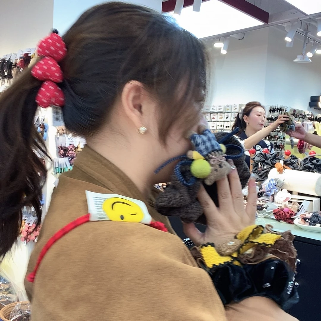 布艺铁合金红色爱心香蕉夹