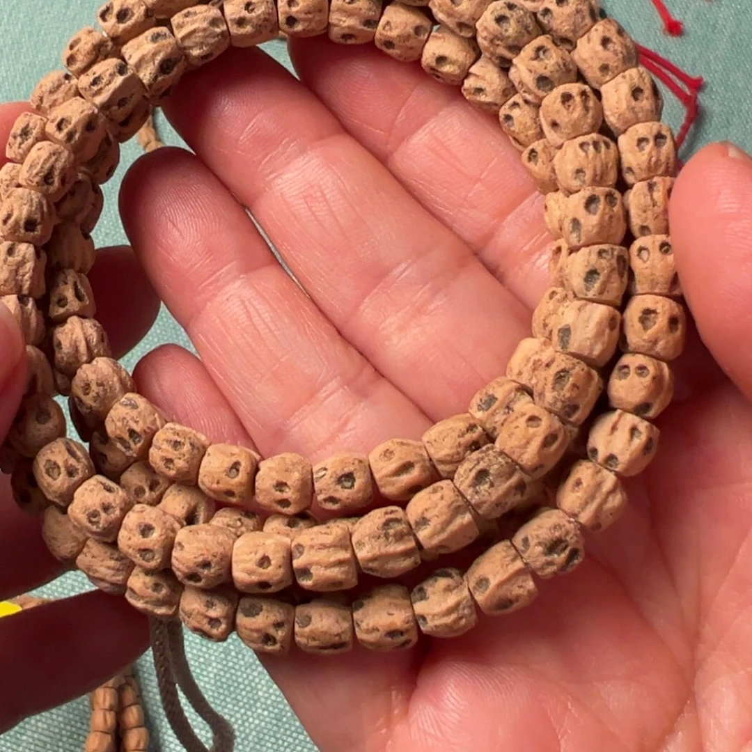 柏香籽/百香籽吊坠F771