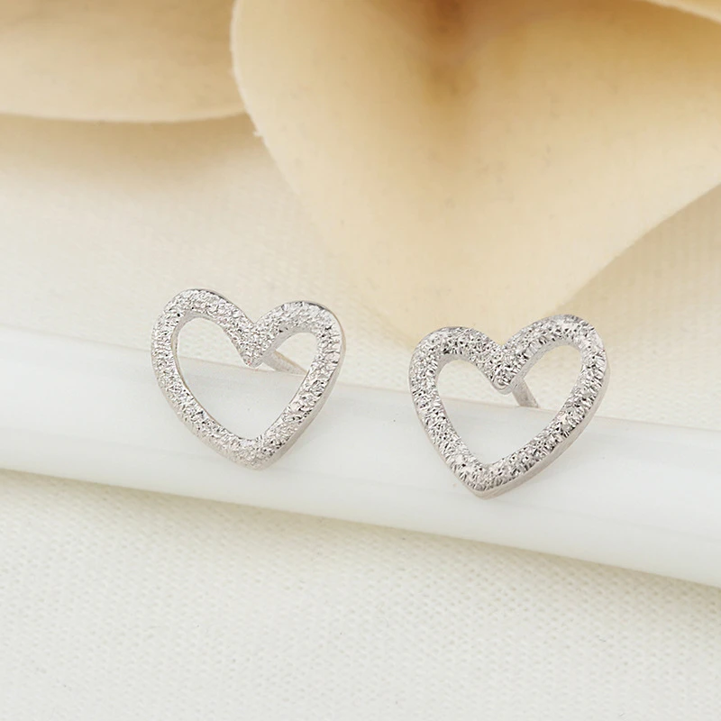 925银耳饰 s925纯银女镂空磨砂心形高级感气质经典百搭个性款耳钉