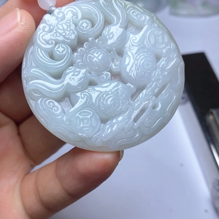 颈饰未镶嵌翡翠翡翠