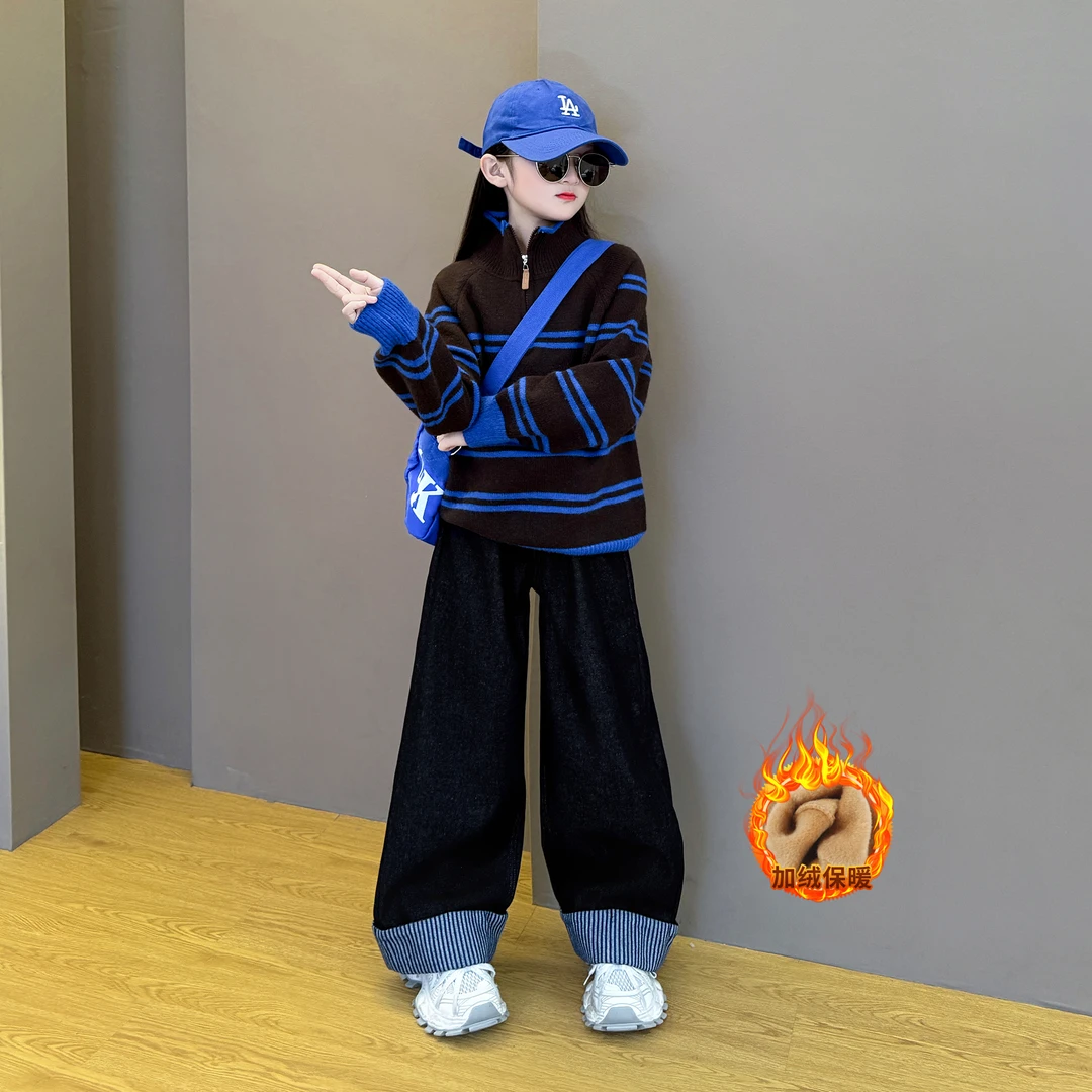 女童秋冬毛衣2025新款中大童超好看韩系针织衫上衣加绒牛仔裤套装