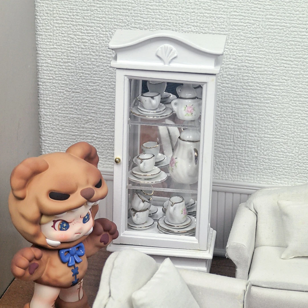 迷你微缩厨房陶瓷茶具娃娃屋木头家具模型收纳展示柜1/12bjdob11