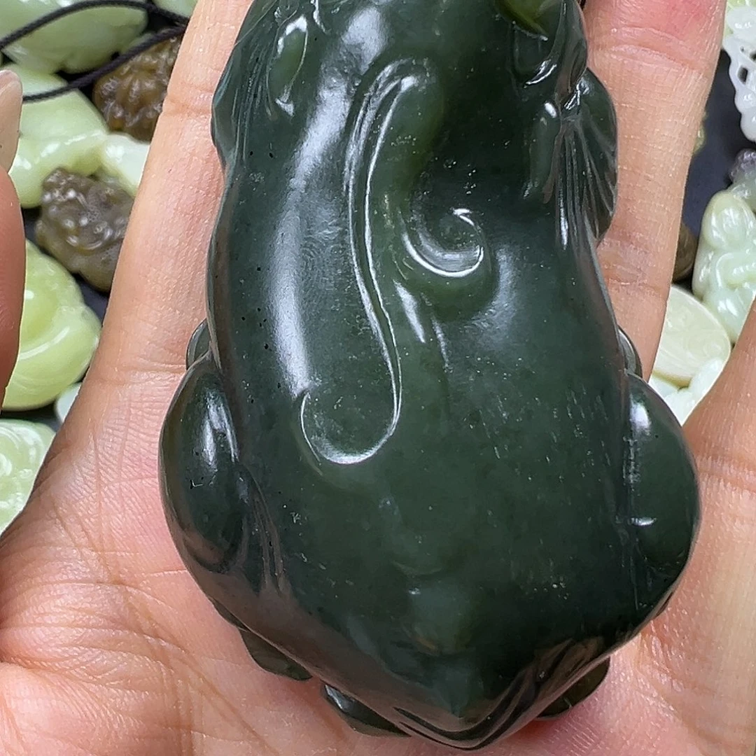 和田玉未镶嵌吊坠(不含链)微瑕需包容