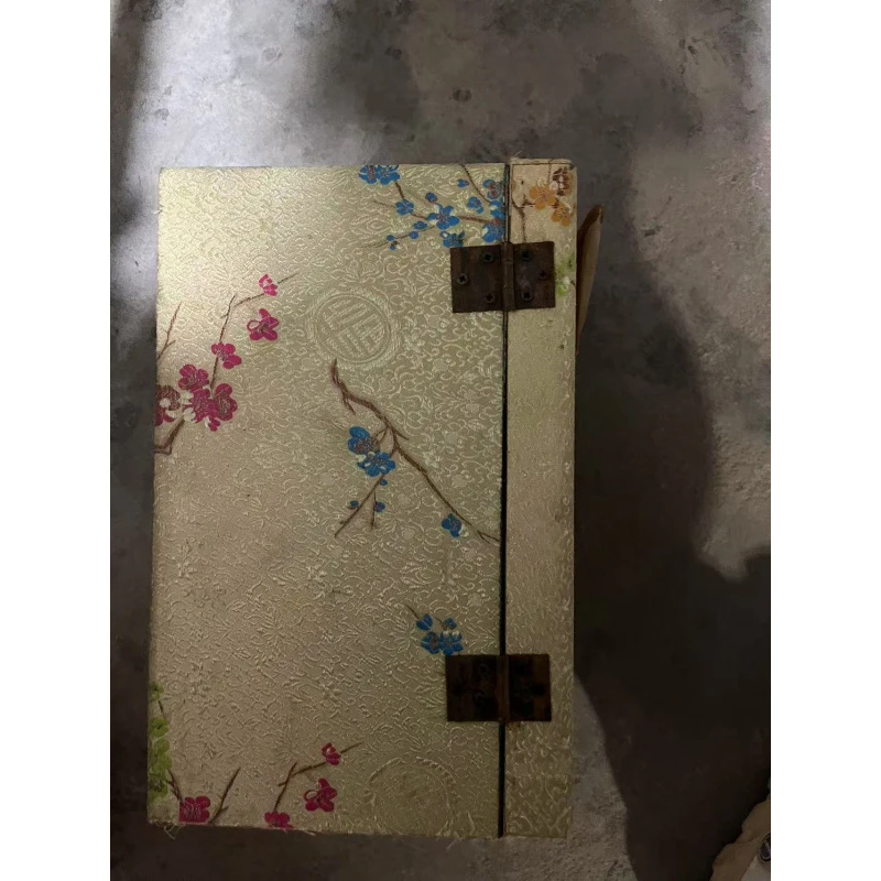 精品摆件黄盒方印