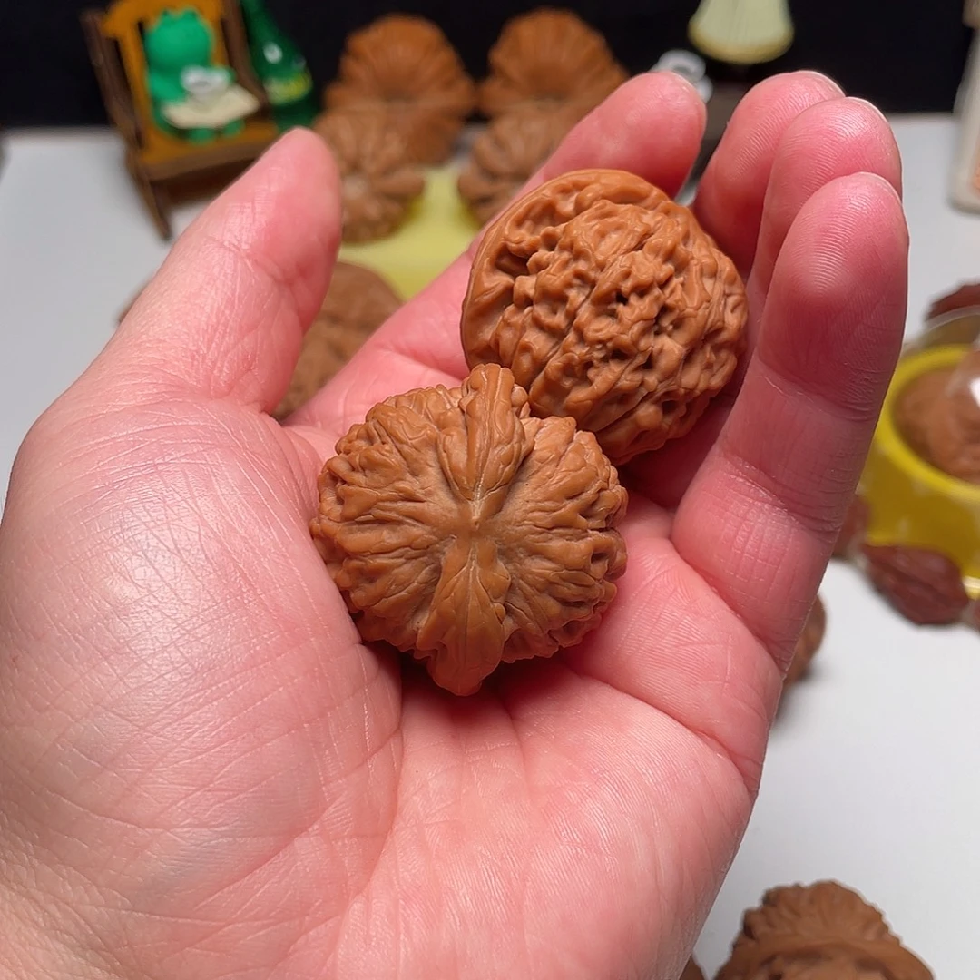 小***学吊坠文玩核桃莲花