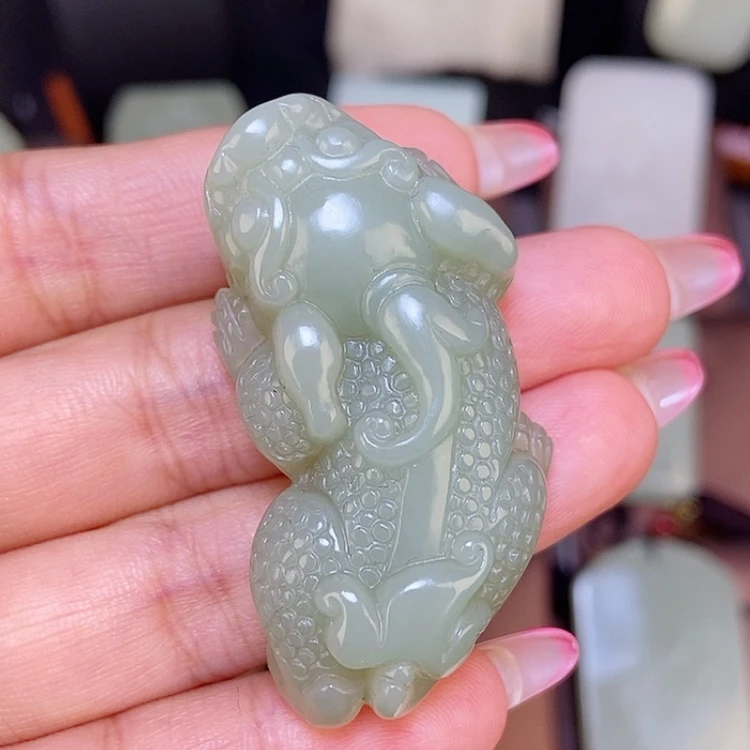 【闪购商品】颈饰未镶嵌和田玉