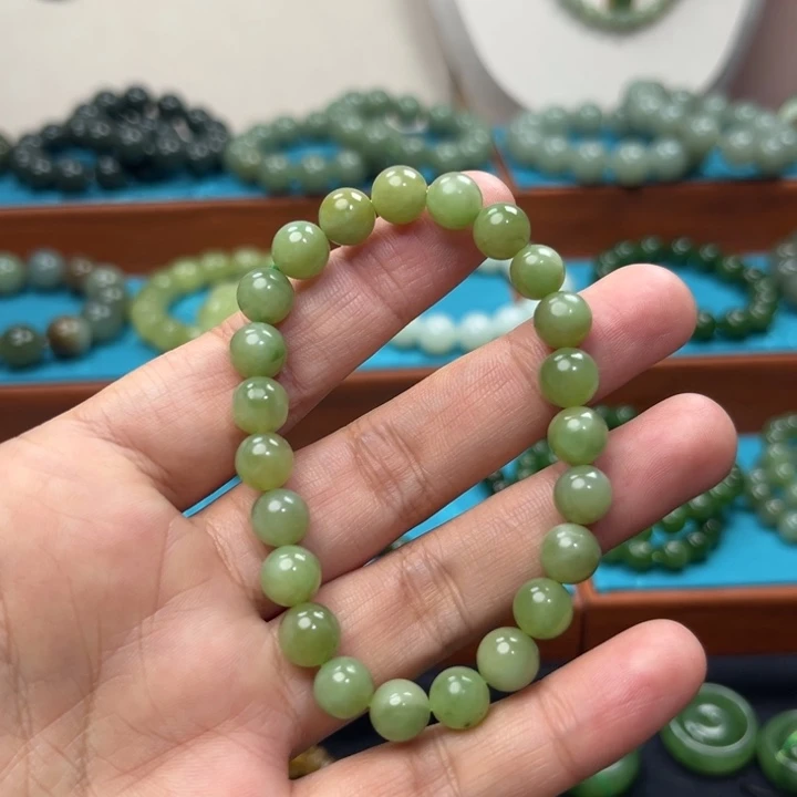 和田玉未镶嵌手链卡8