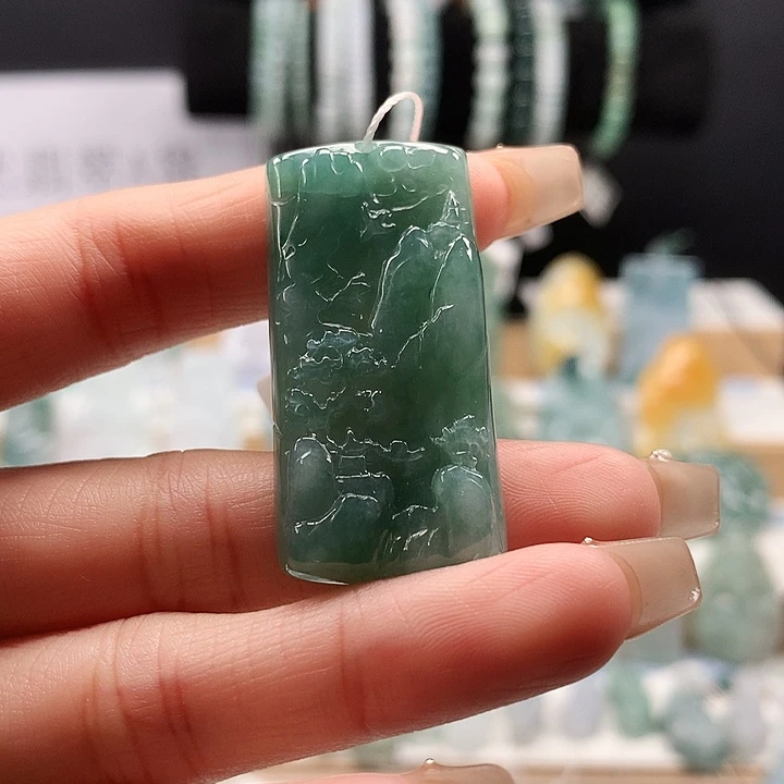 吊坠(不含链)未镶嵌翡翠