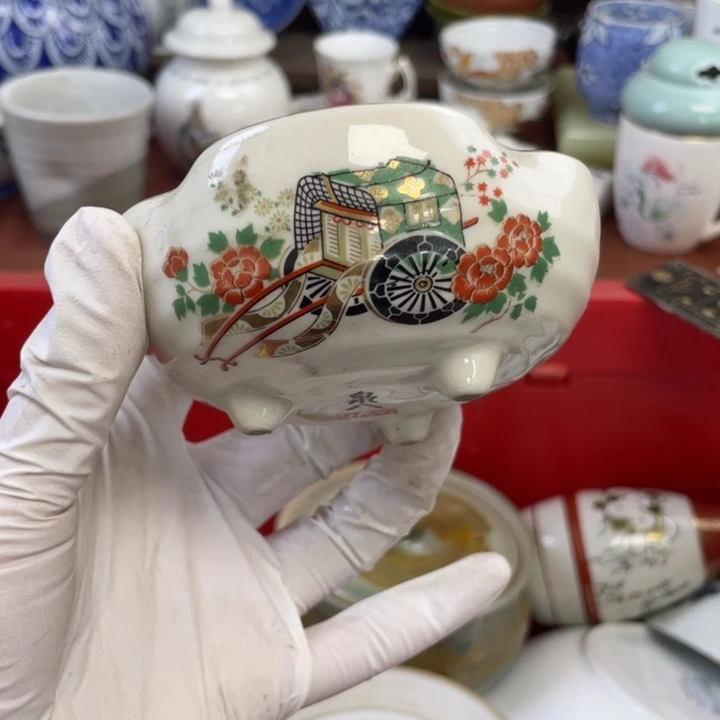 他家瓷器真美…开播了