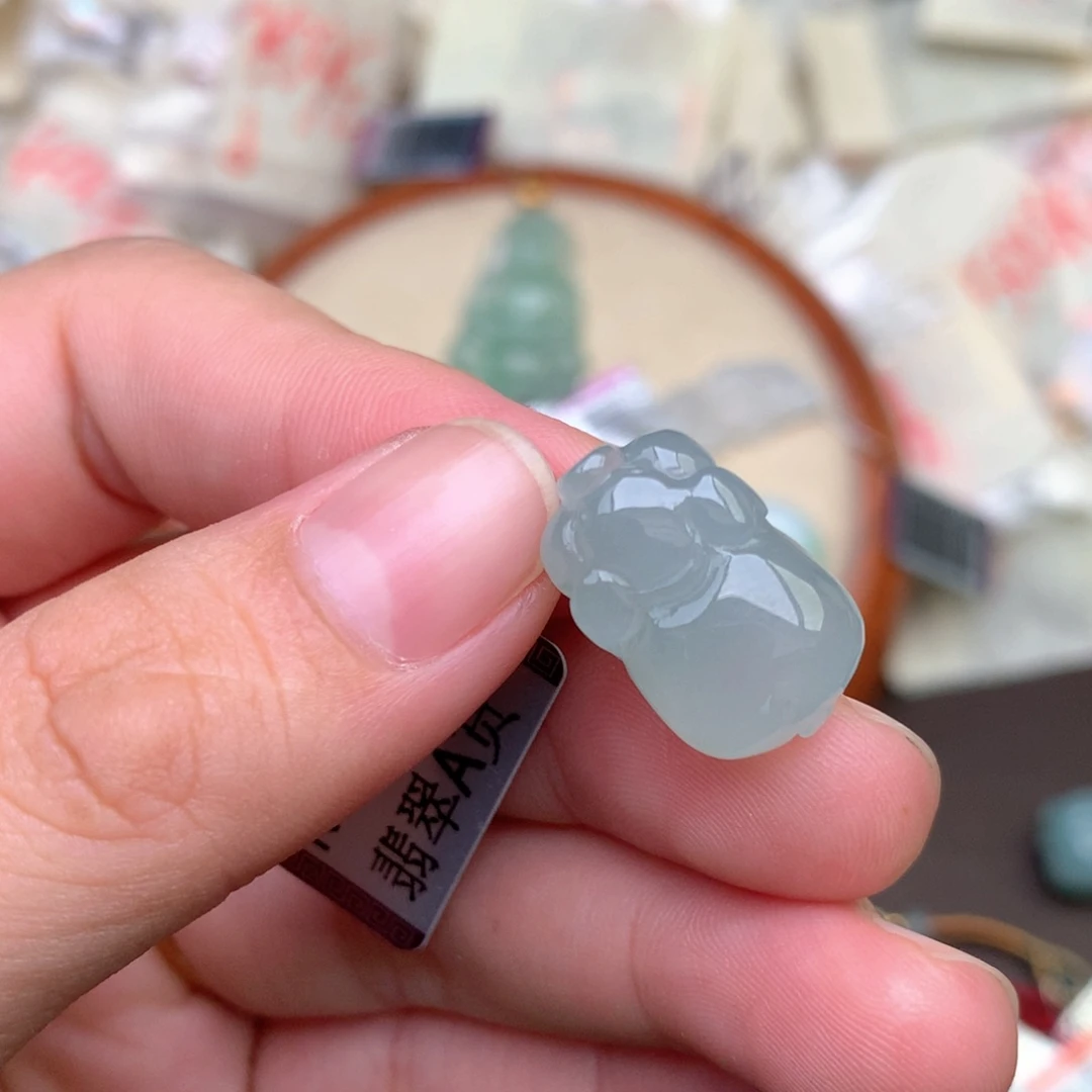 翡翠未镶嵌挂件一