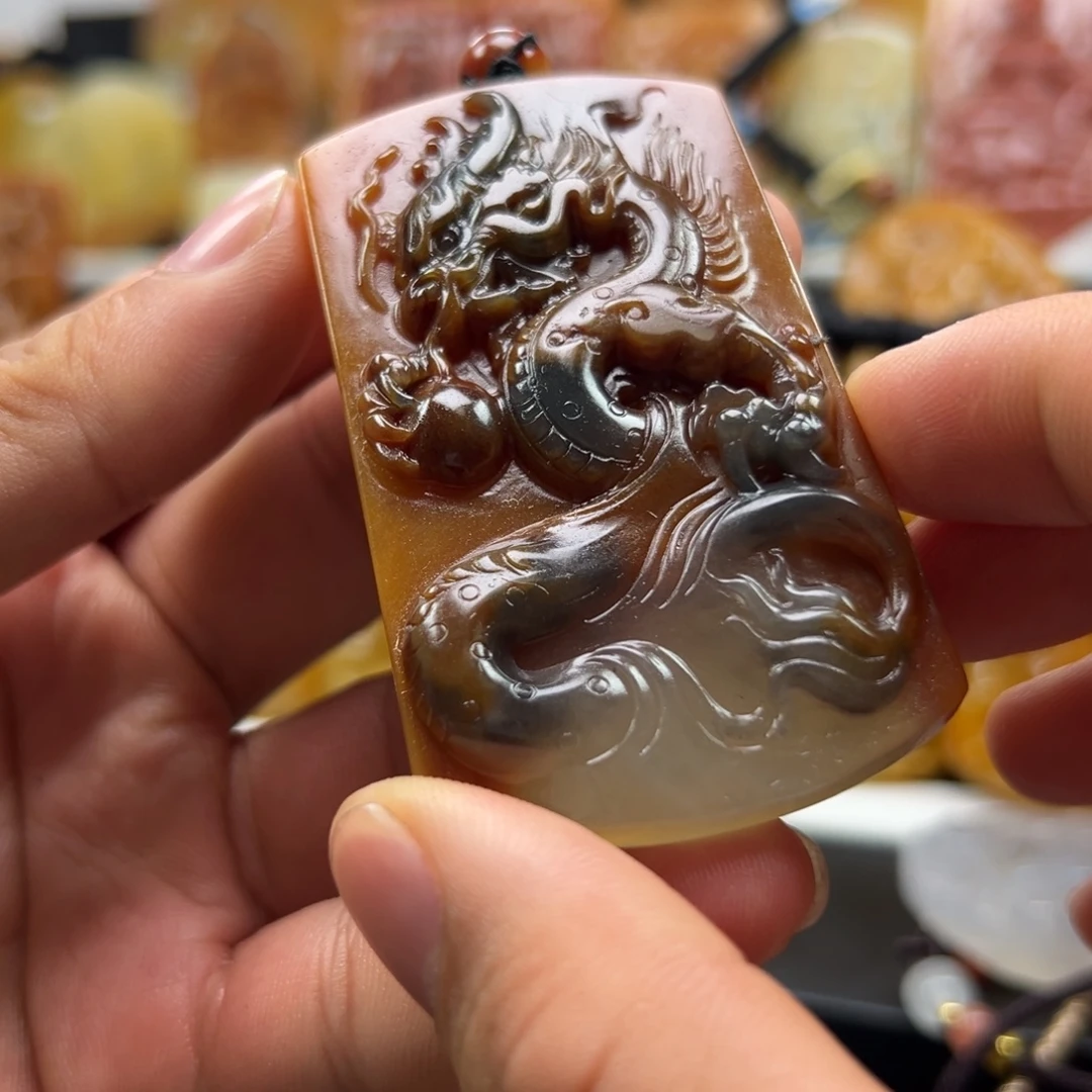 石英质玉（黄龙玉）未镶嵌黄龙玉