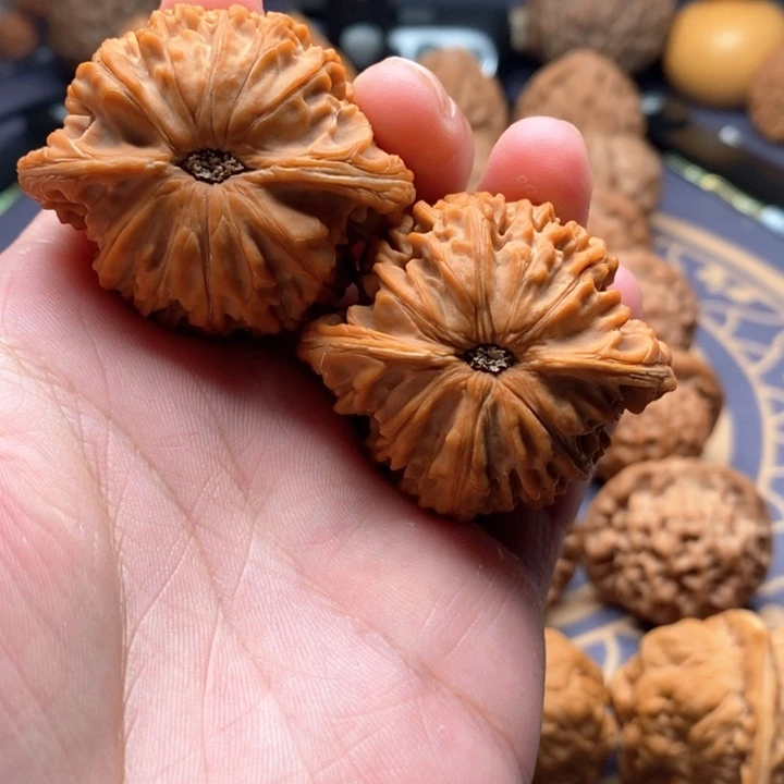 盼***希吊坠桃核文玩核桃磨盘44