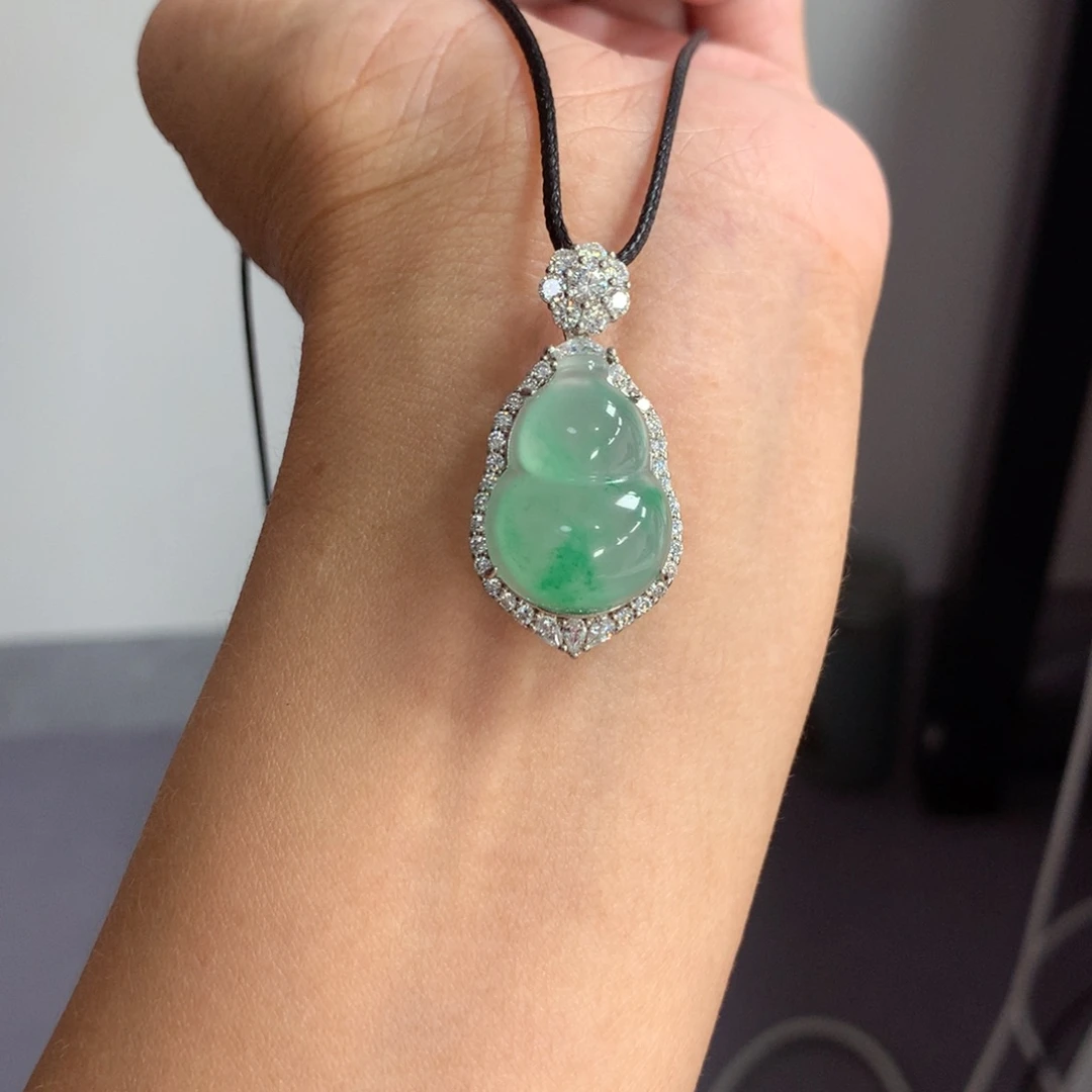 银S925镶嵌吊坠石英质玉（非洲翠）