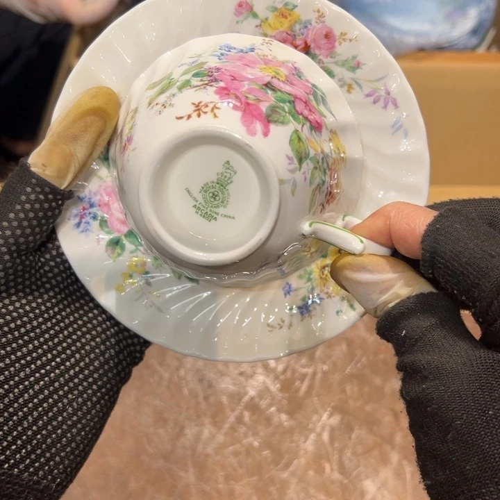 瓷器周边默认瑕疵1