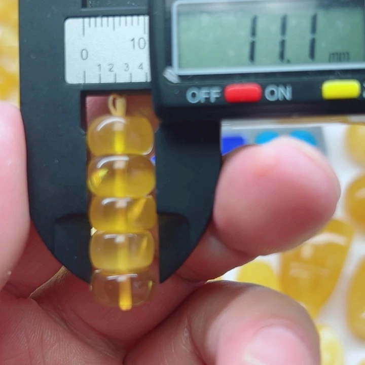 未镶嵌琥珀（矿物珀）裸石
