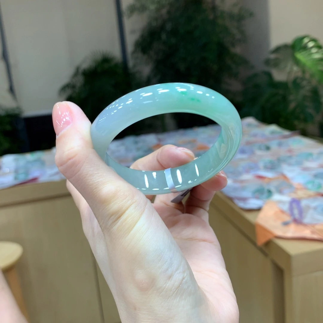 未镶嵌手镯翡翠不退不换