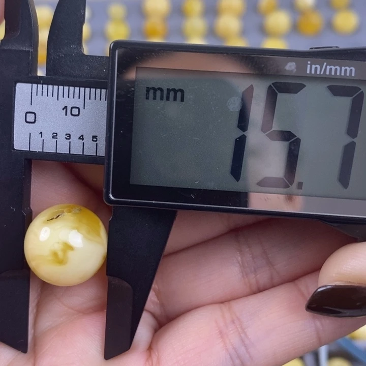 琥珀裸石未镶嵌微瑕琥珀蜜蜡2