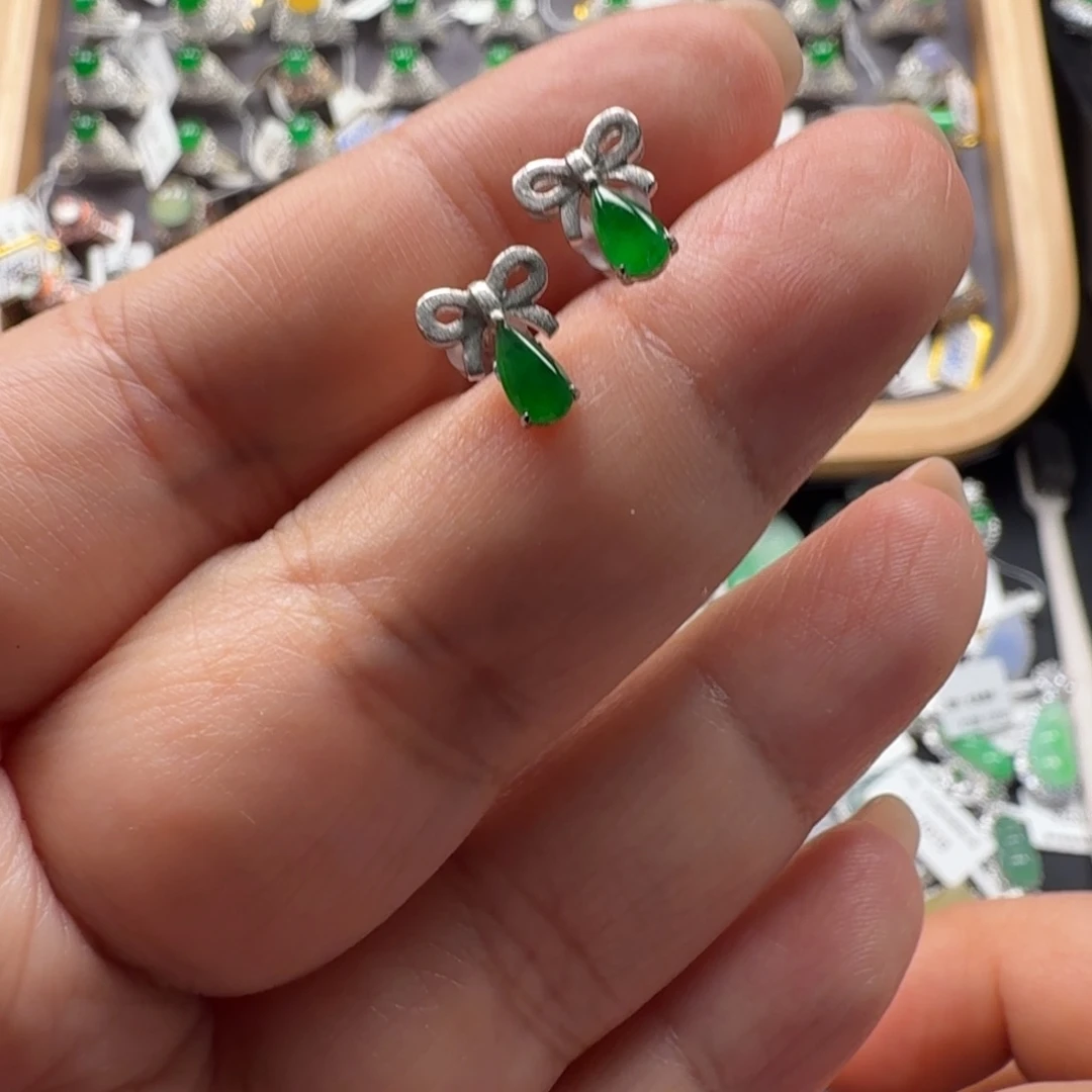 翡翠18K金镶嵌戒指91