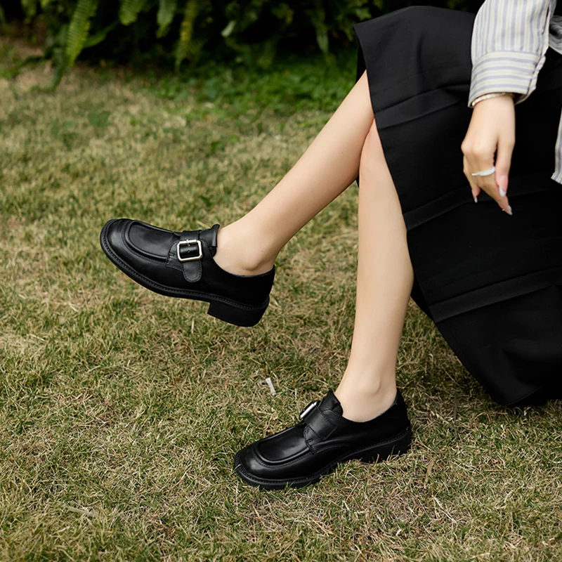 英伦风小皮鞋粗跟中跟方头皮带扣新款单鞋女春秋