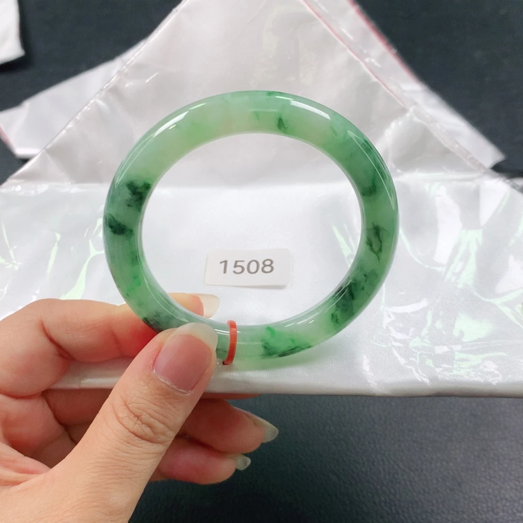 未镶嵌手镯（圆镯）翡翠03