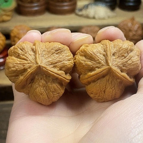 文玩核桃把件碟桩玉璧带彩38+