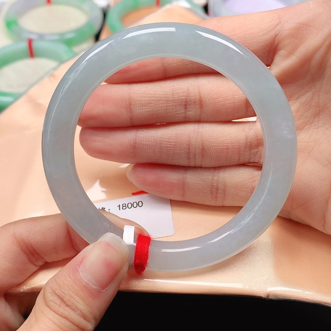 翡翠手镯（圆镯）未镶嵌天然翡翠手镯54