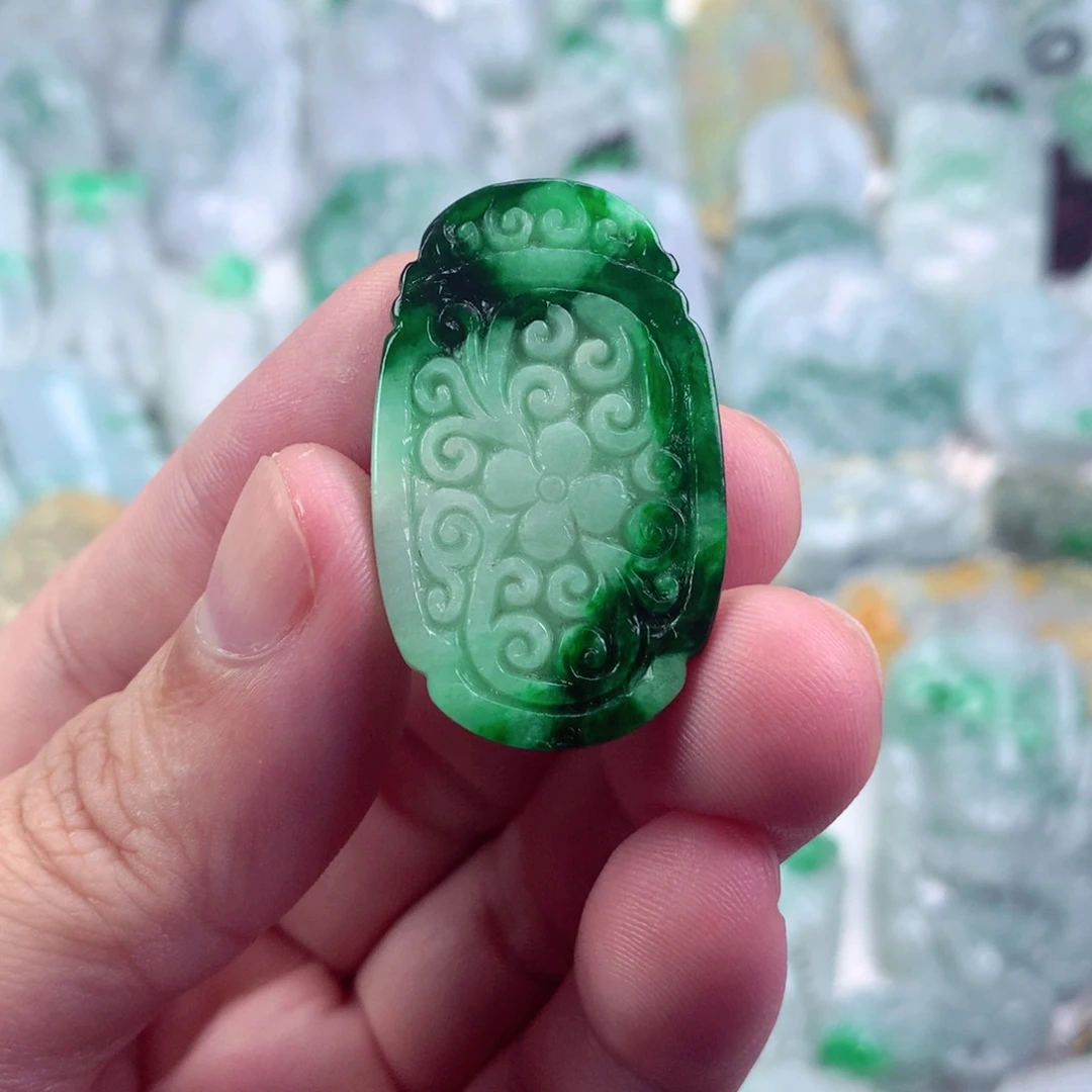 翡翠未镶嵌吊坠(不含链)