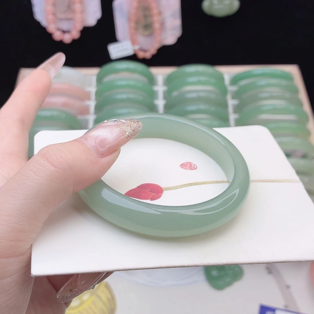 石英质玉未镶嵌手镯58