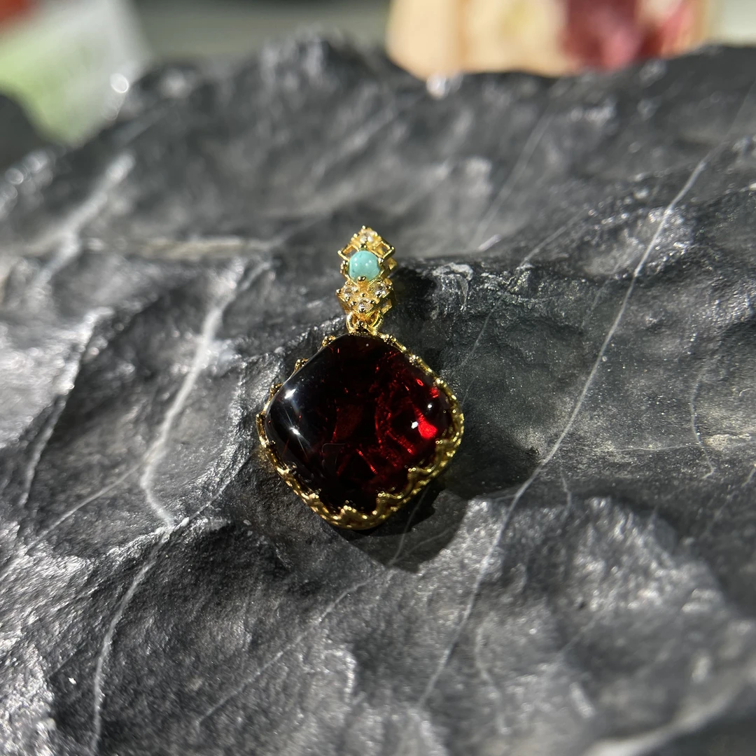 s925血珀方糖吊坠 KT25120516