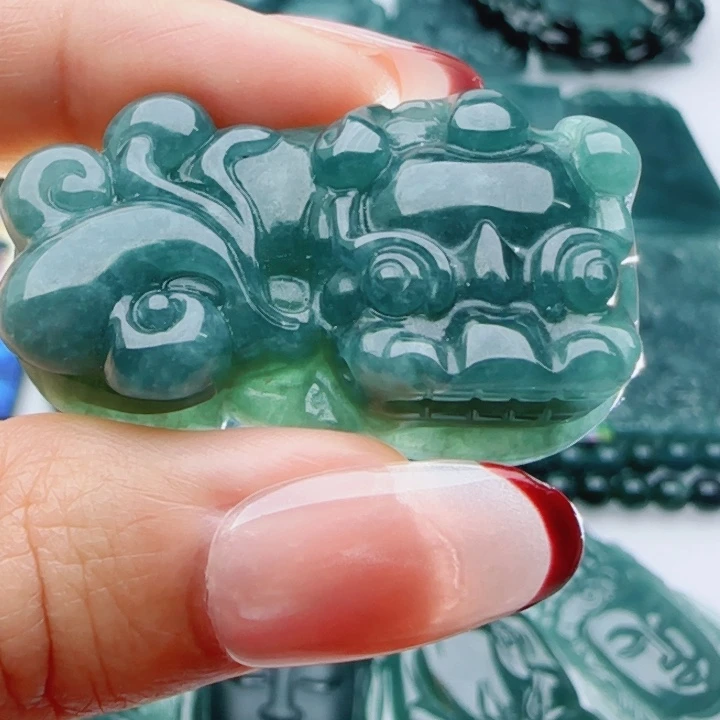 翡翠未镶嵌颈饰多样性发货天然A货翡翠