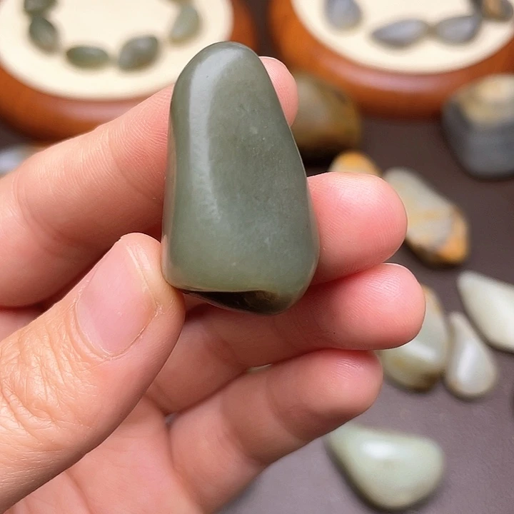 和田玉未镶嵌颈饰23