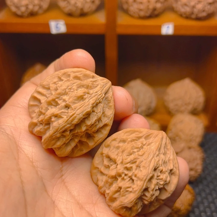 桃核把件38尺全品火焰马蹄