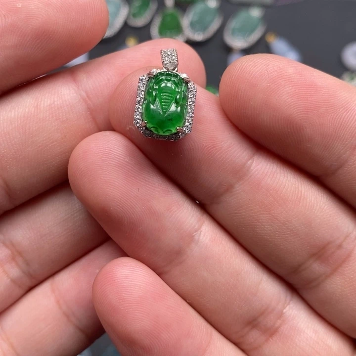 翡翠银S925镶嵌颈饰翡翠首饰