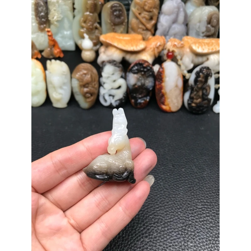 和田玉鹿，一路平安