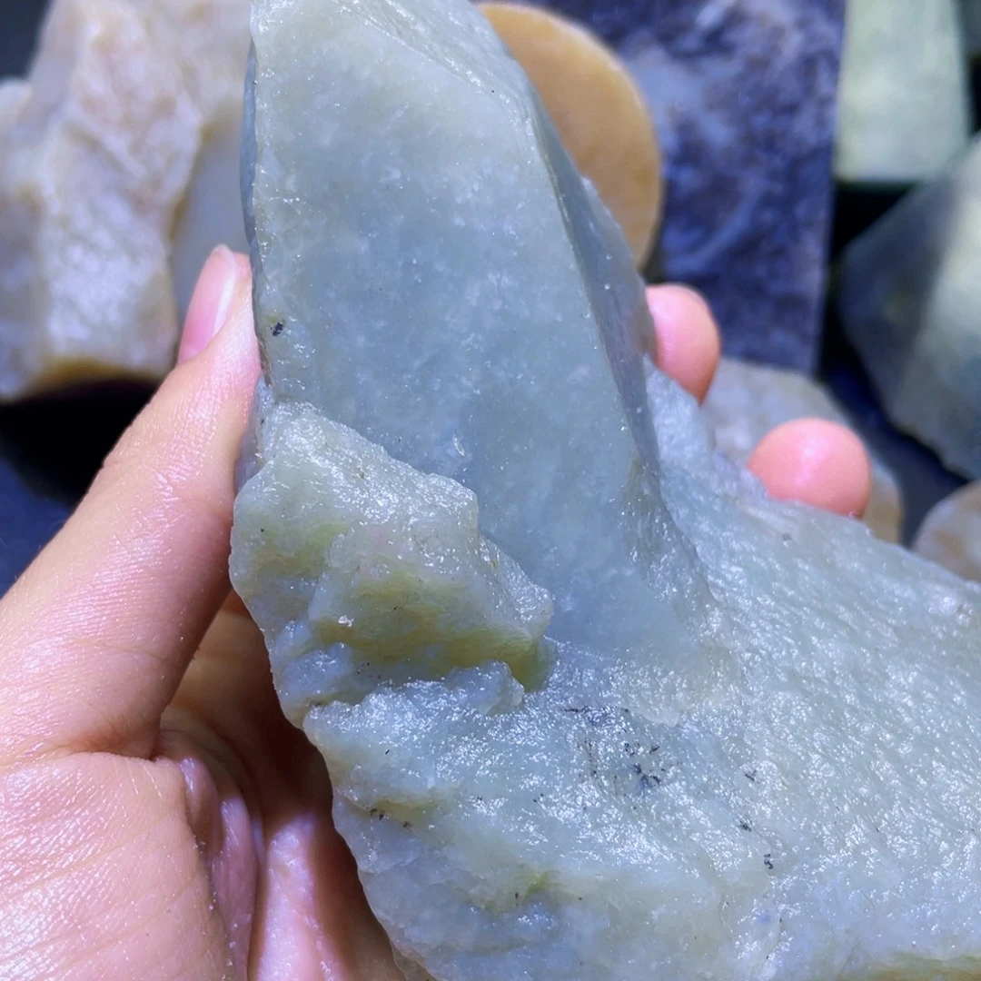 和田玉未镶嵌珠宝半成品