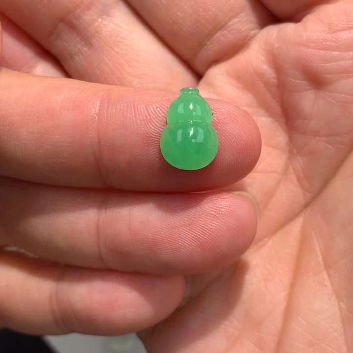 翡翠裸石翡翠葫芦