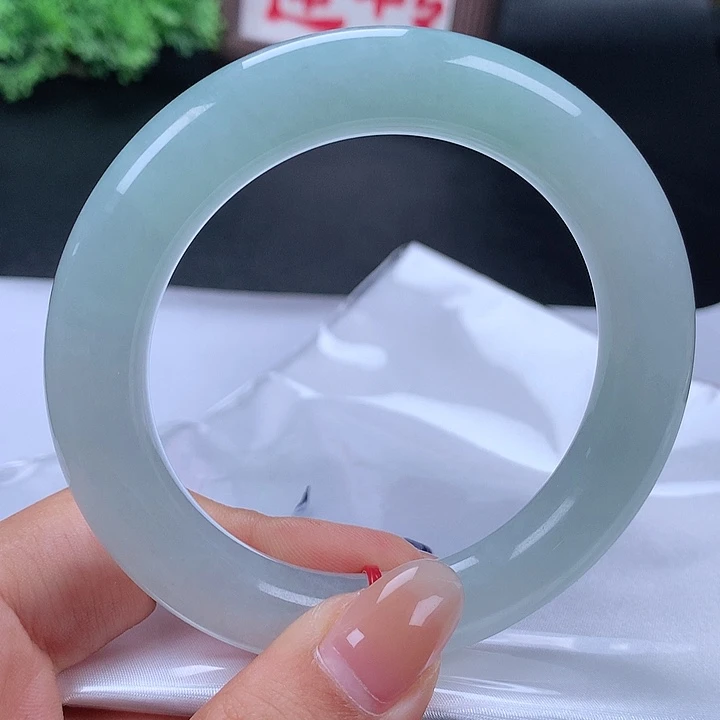 未镶嵌手镯翡翠180