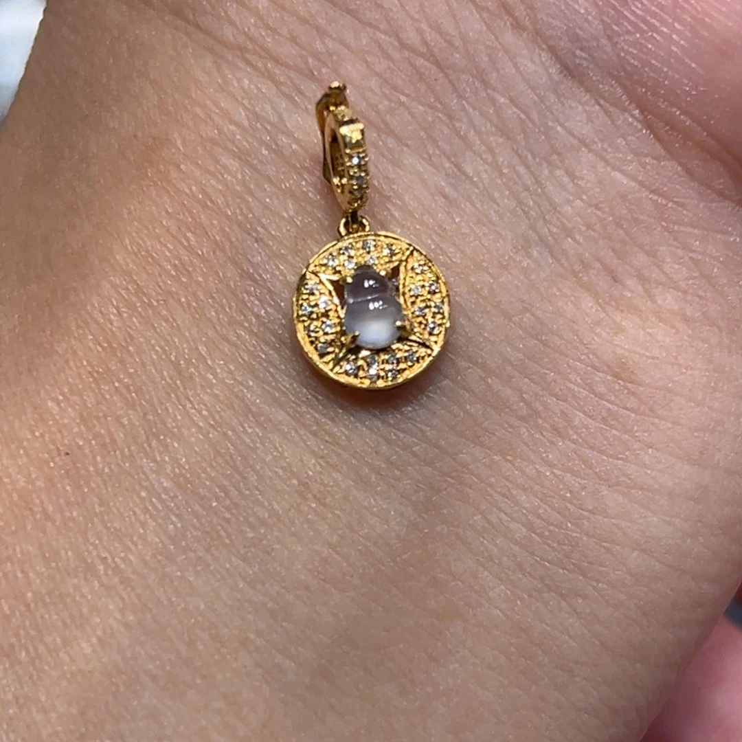 翡翠18K金镶嵌颈饰吊坠