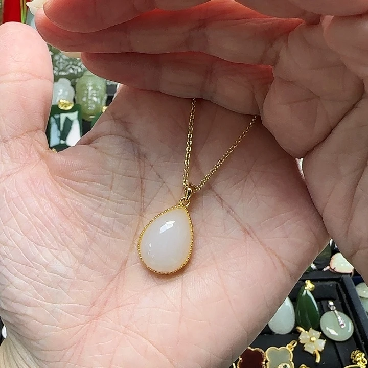 颈饰银S925镶嵌和田玉