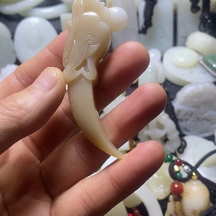 和田玉未镶嵌挂件