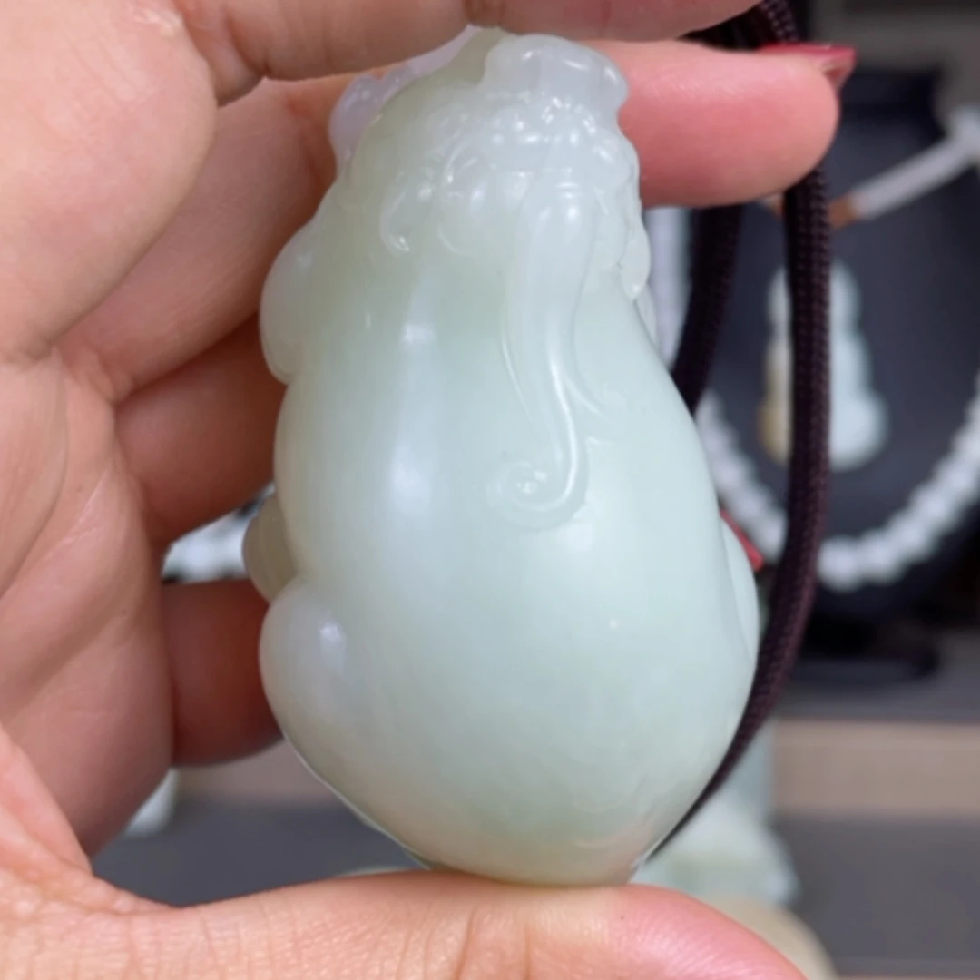 【闪购商品】颈饰未镶嵌和田玉