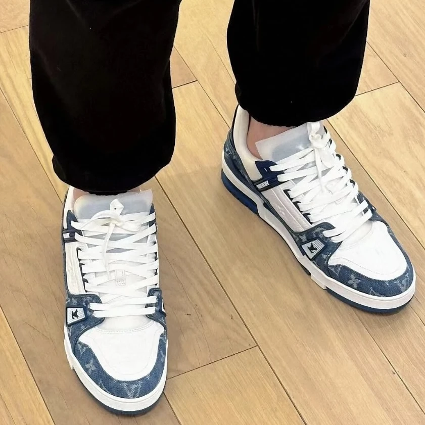 95新 LouisVuitton/路易威登 /运动鞋/40码/Xsps13747