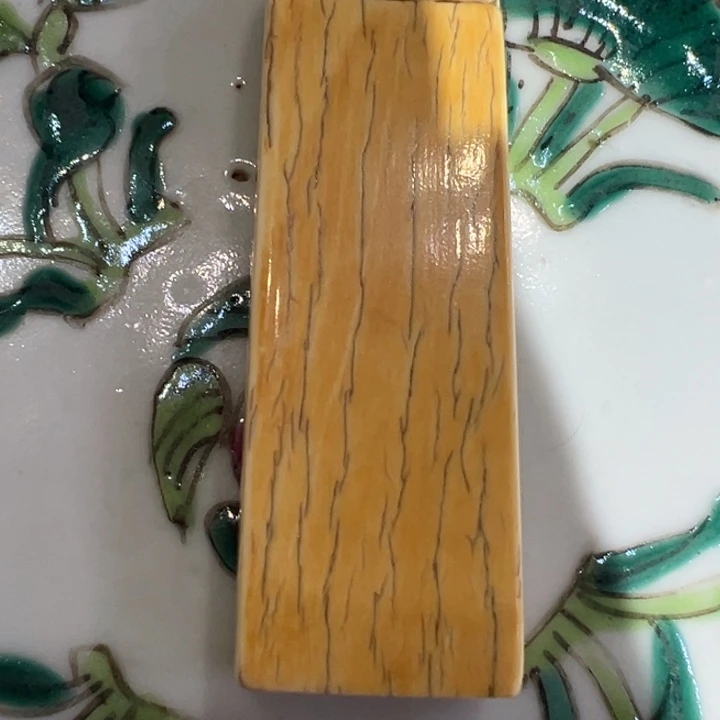 瓷片瓷器。。。。。。。。。。。。。。