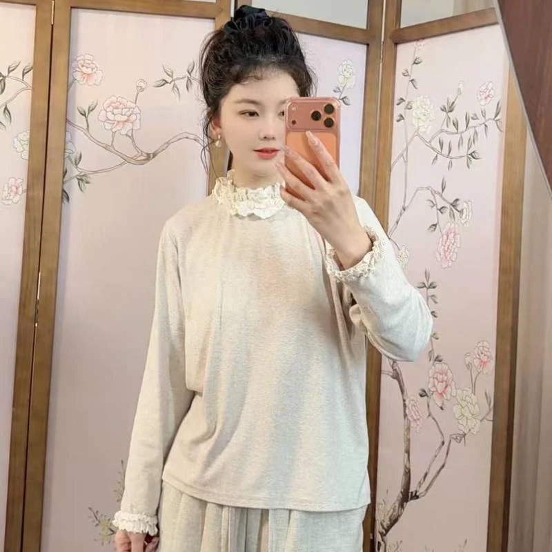 10060 2025新品蕾丝花边领打底衫女2025秋冬新款百搭长袖女士上衣